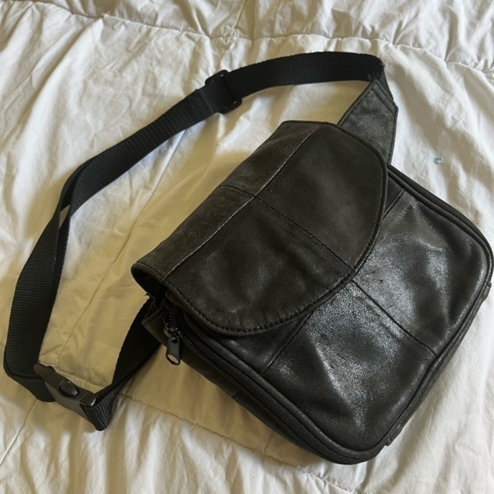 Vintage 1990s Wilson’s Leather Black Leather Crossbody Belt Bag with Wallet